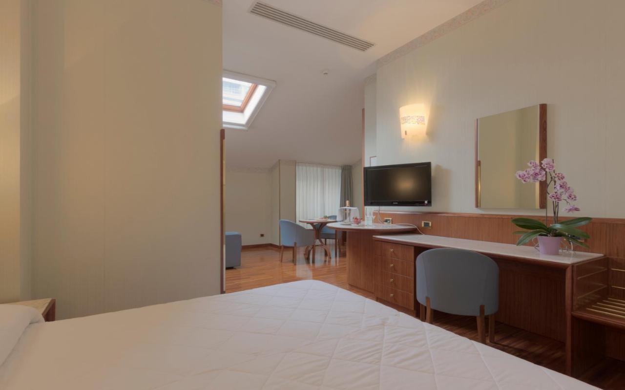 Palace Hotel Civitanova Marche Εξωτερικό φωτογραφία